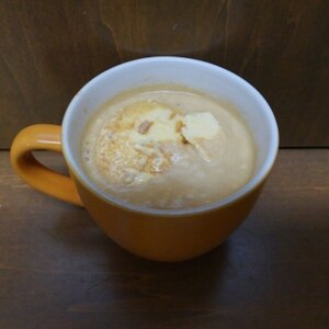 バニラアイス入りシナモンコーヒー（ホット）